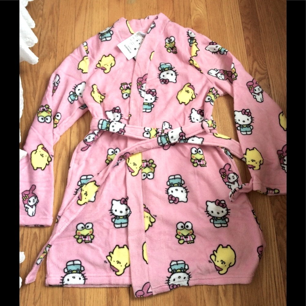 Hello kitty robe - Picture 3 of 5